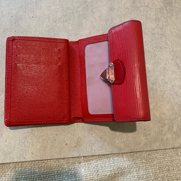 Authentic Louis Vuitton wallet red leather - Picture 6 of 10